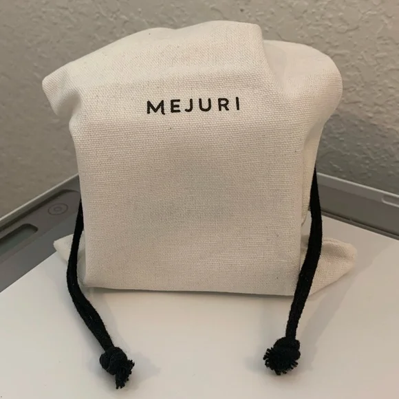 Mejuri Gold Necklace - Picture 6 of 10